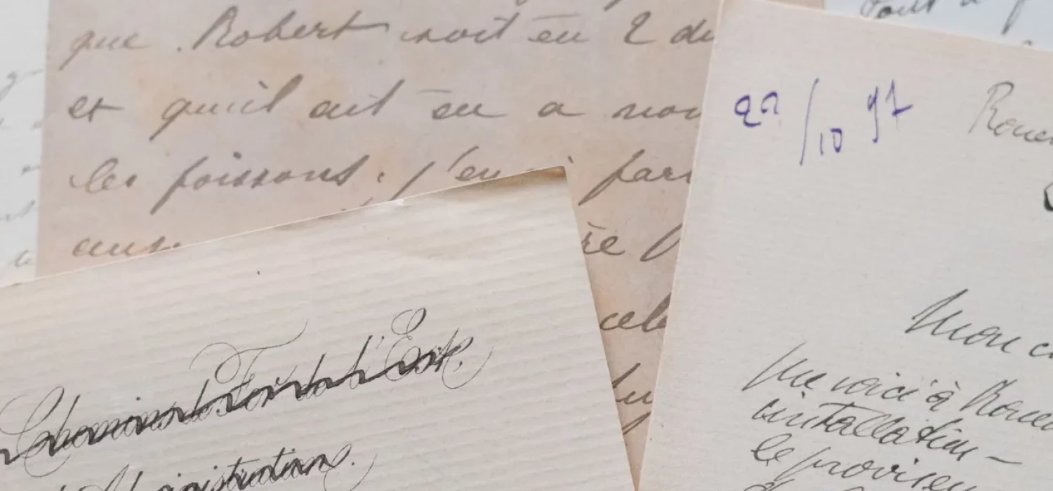 Lettres anciennes manuscrites à l'encre, en français
